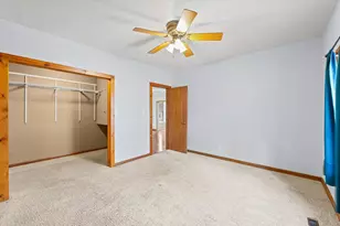 501 E McClelland St, Monticello, IL 61856 - Photo 18