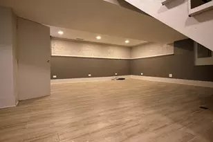 8505 S Vernon Ave, Chicago, IL 60619 - Photo 18