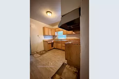 8505 S Vernon Avenue, Chicago, IL 60619 - Photo 10