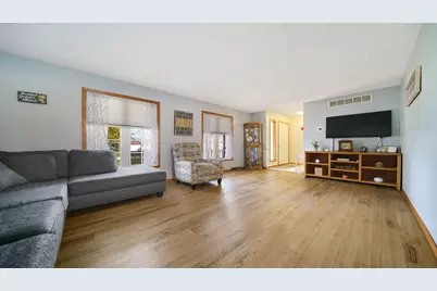 13116 Springhill Drive, Winnebago, IL 61088 - Photo 10