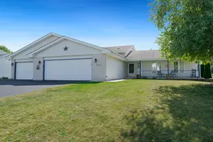 13116 Springhill Dr, Winnebago, IL 61088 - Photo 1