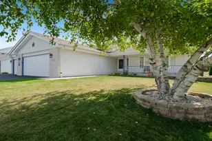 13116 Springhill Dr, Winnebago, IL 61088 - Photo 4