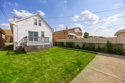 6152 S Austin Avenue, Chicago, IL 60638 - Photo 2