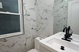 3024 W Fargo Ave, Chicago, IL 60645 - Photo 14