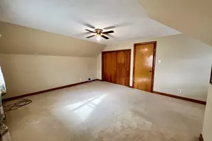 977 N Oakland Ave, Decatur, IL 62522 - Photo 32