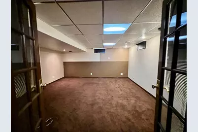 977 N Oakland Avenue, Decatur, IL 62522 - Photo 40