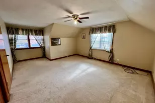 977 N Oakland Ave, Decatur, IL 62522 - Photo 30