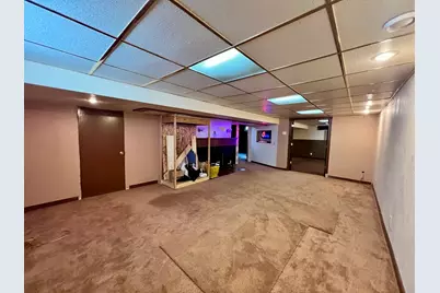 977 N Oakland Avenue, Decatur, IL 62522 - Photo 38