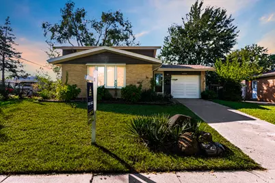 16524 Brockton Lane, Oak Forest, IL 60452 - Photo 2