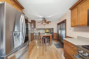 10912 Circle Dr, Palos Hills, IL 60465 - Photo 14