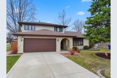 10912 Circle Drive, Palos Hills, IL 60465 - Photo 1