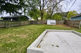 121 Fourth St, Libertyville, IL 60048 - Photo 4