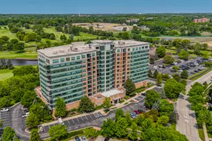 6420 Double Eagle Dr, Woodridge, IL 60517 - Photo 4