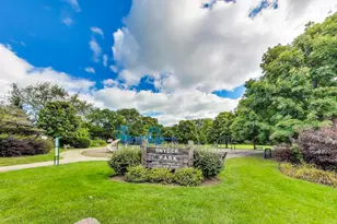 566 Bellevue Pl, Highland Park, IL 60035 - Photo 30