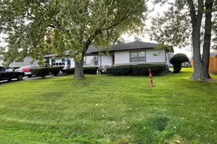 1503 Rickey Dr, Joliet, IL 60433 - Photo 2