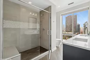 60 W Erie St, Chicago, IL 60654 - Photo 12