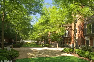 2517 S Calumet Ave, Chicago, IL 60616 - Photo 2