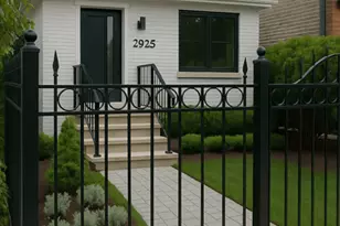 2925 N Troy St, Chicago, IL 60618 - Photo 2