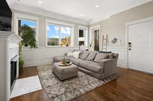 3708 N Southport Ave, Chicago, IL 60613 - Photo 2