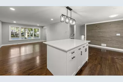 4433 W 100th Street, Oak Lawn, IL 60453 - Photo 8