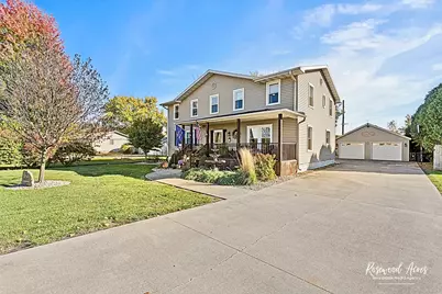 104 W Cottage Street, Sheldon, IL 60966 - Photo 1