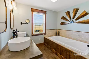 104 W Cottage St, Sheldon, IL 60966 - Photo 38