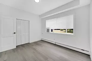 2710 W Summerdale Ave, Chicago, IL 60625 - Photo 10