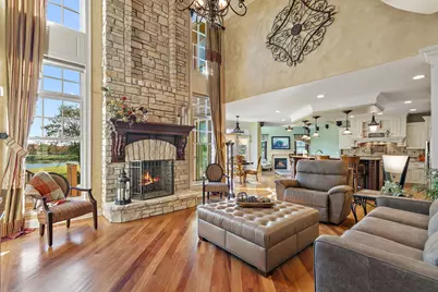 3660 Broadleaf Avenue, Elgin, IL 60124 - Photo 10