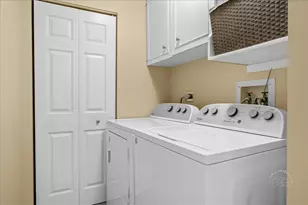 1432 Calcutta Ln, Naperville, IL 60563 - Photo 26