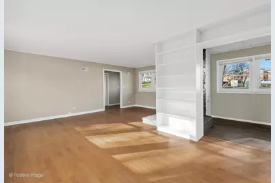 [Address not provided], Clarendon Hills, IL 60514 - Photo 4