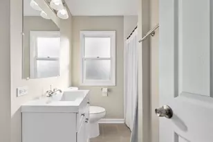 [Address not provided], Clarendon Hills, IL 60514 - Photo 16