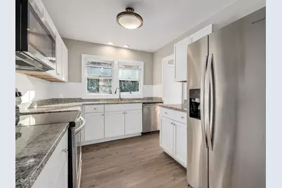 [Address not provided], Clarendon Hills, IL 60514 - Photo 10