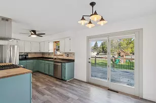 13058 W 29th St, Wadsworth, IL 60099 - Photo 12