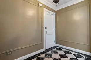 5000 N Marine Dr, Chicago, IL 60640 - Photo 4