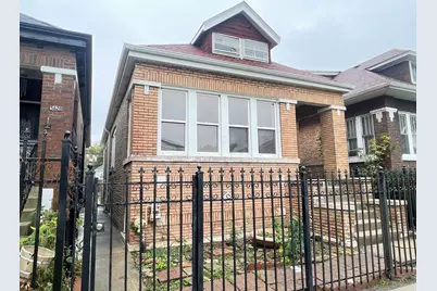 5626 S Maplewood Avenue, Chicago, IL 60629 - Photo 2