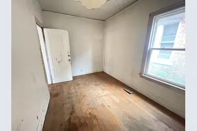 5626 S Maplewood Avenue, Chicago, IL 60629 - Photo 10