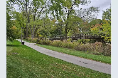 111 Midway Lane, Vernon Hills, IL 60061 - Photo 34