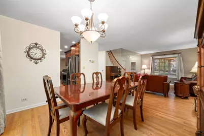 111 Midway Lane, Vernon Hills, IL 60061 - Photo 8