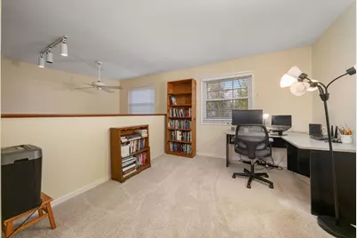 111 Midway Lane, Vernon Hills, IL 60061 - Photo 16