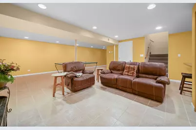 111 Midway Lane, Vernon Hills, IL 60061 - Photo 24