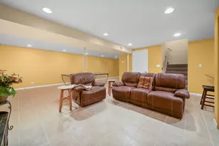 111 Midway Ln, Vernon Hills, IL 60061 - Photo 24