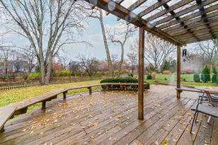 111 Midway Ln, Vernon Hills, IL 60061 - Photo 30