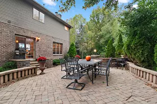 209 Linden Oaks Ln, New Lenox, IL 60451 - Photo 6