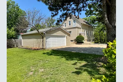 1014 Half Day Road, Highland Park, IL 60035 - Photo 2