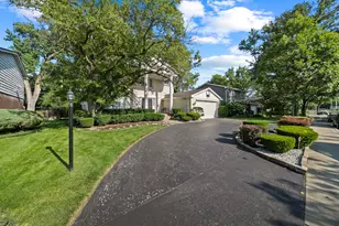 408 Lavergne Ave, Wilmette, IL 60091 - Photo 2