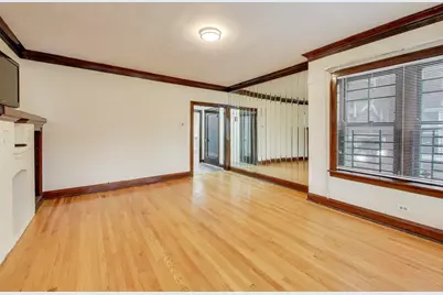 8008 S Loomis Boulevard, Chicago, IL 60620 - Photo 4
