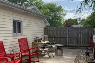 104 S Parkside Rd, Normal, IL 61761 - Photo 6