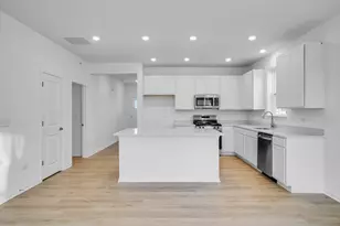 12275 Barcroft Cir, Huntley, IL 60142 - Photo 2