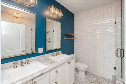 [Address not provided], Chicago, IL 60625 - Photo 12