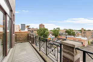 1426 W Irving Park Rd, Chicago, IL 60613 - Photo 16